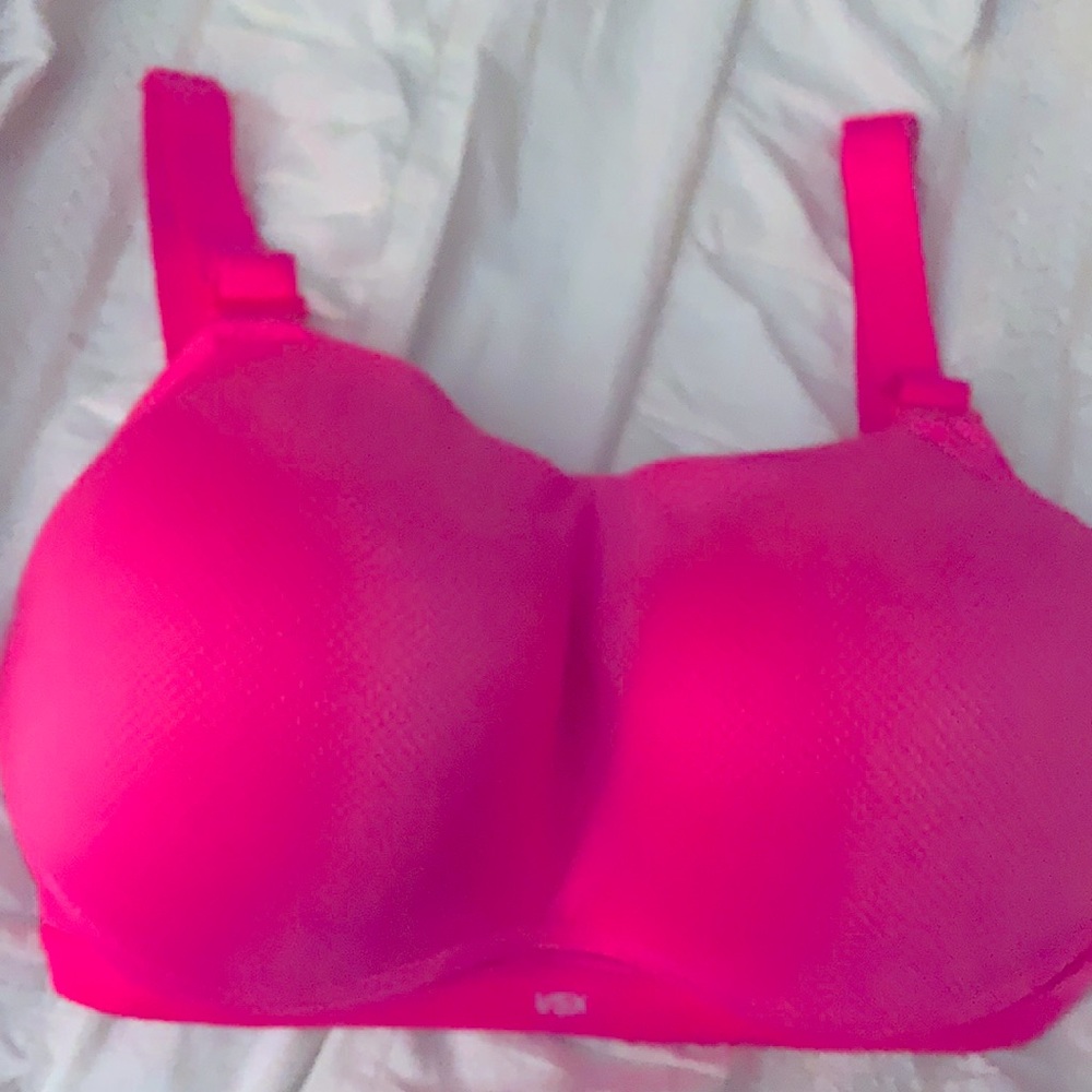 Victoria’s Secret VSX Multiway Sports Bra 32DDD
